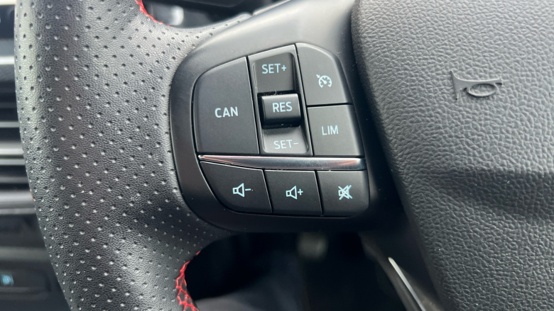 Ford Focus 1.0 EcoBoost Hybrid mHEV 155 ST-Line 5dr Petrol Hatchback